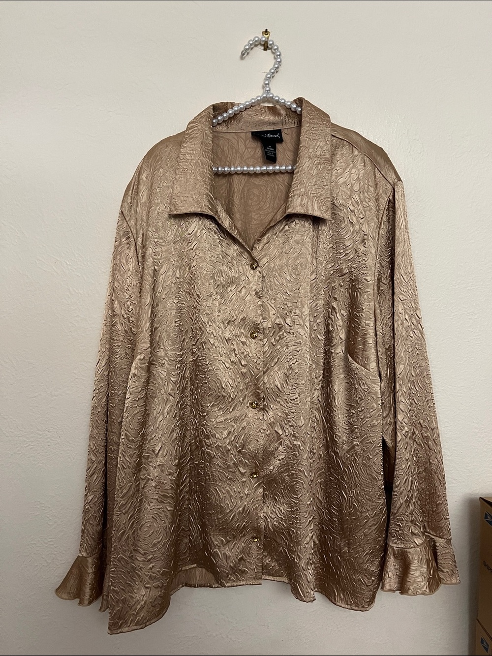 Maggie Barnes 3X gold blouse top